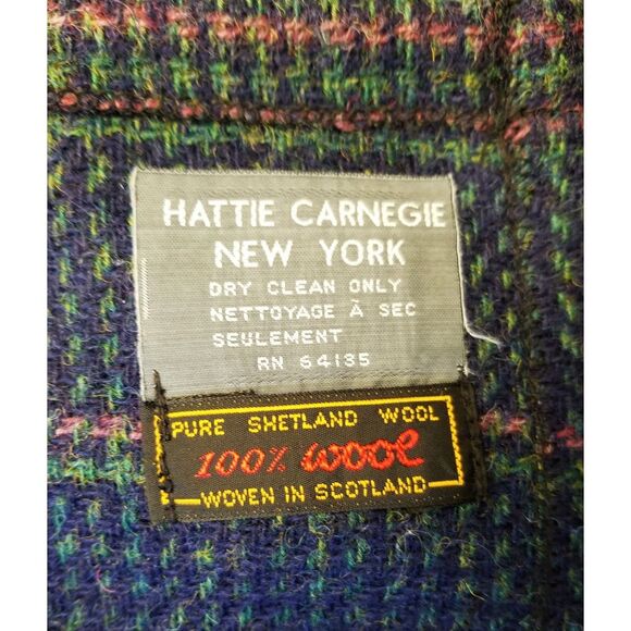 Vintage HATTIE CARNEGIE New York Pure Shetland Wool Shawl - Picture 3 of 4